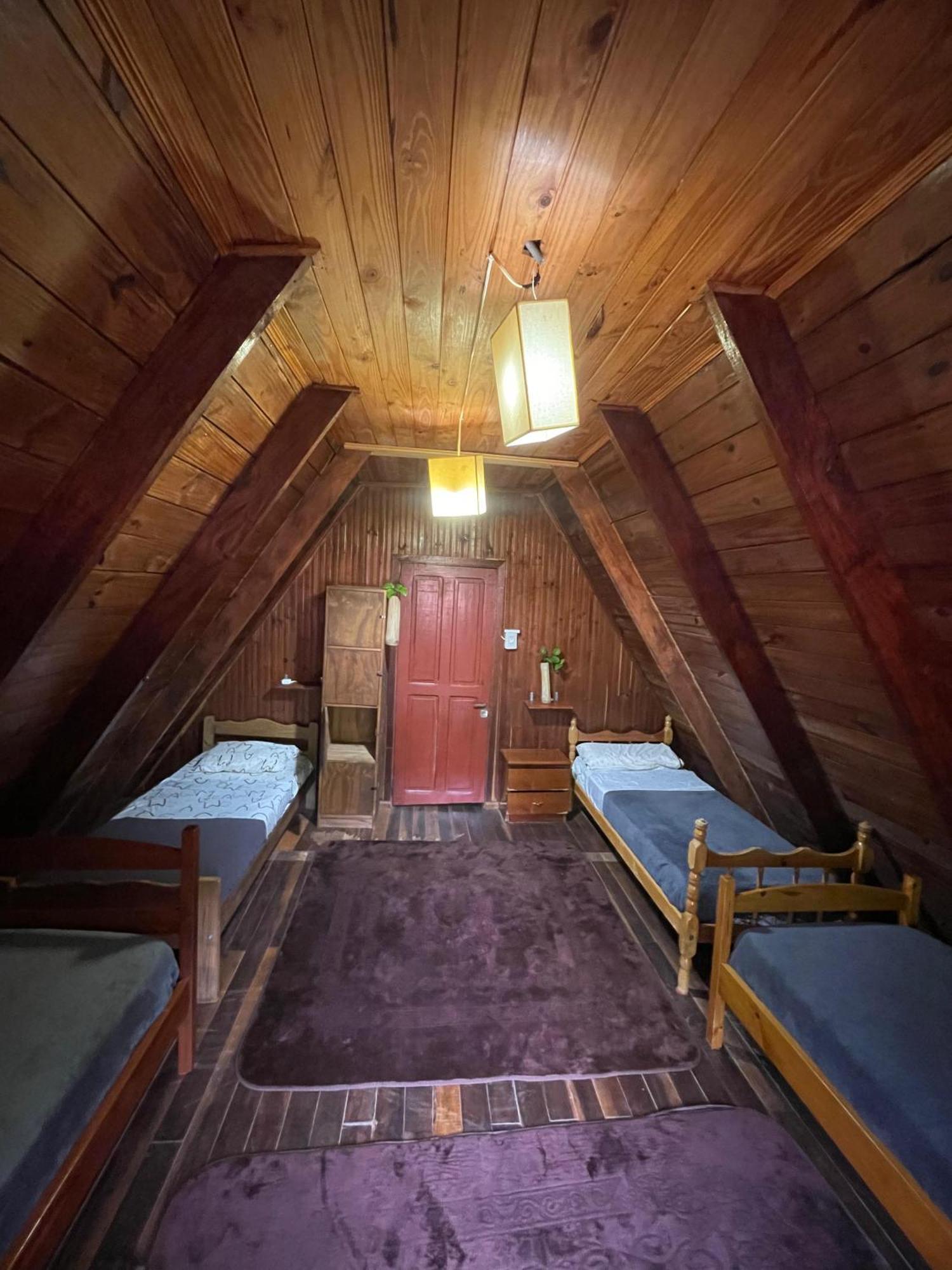 Bungalow Hostel Iguazu بويرتو إجوازو المظهر الخارجي الصورة